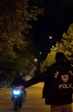 ispartada emniyet denetimlerinde 62 aranan sahis yakalandi Y8D6iQwS.jpg